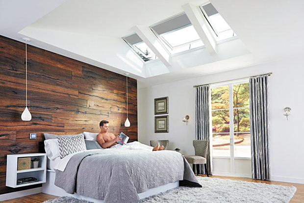 RProgrammable remote control units can operate your skylights and blinds 24 hours a day.