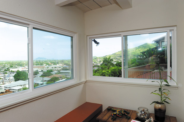 HR-122715-Windows-Hawaii