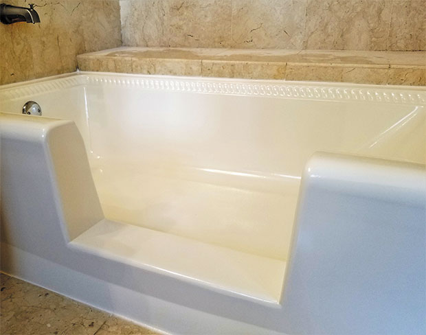 Hawaii Renovation, What Are New Bathtubs Made Of
